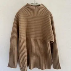 【ikka】ストライプ ハイネック ニットセーター ベージュ M