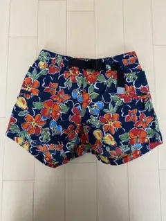 Columbia 花柄ショートパンツ Sサイズ