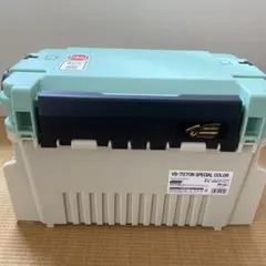 Item thumbnail for item 22640c84-eb9c-472f-8ce7-1ae915e87fc7