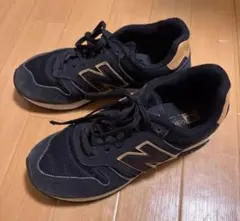 New Balance 565 スニーカー ベージュ ブラック 23.5cmのサムネイル
