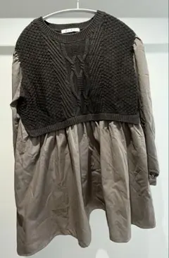 ニット　フリル　トップス　LBC