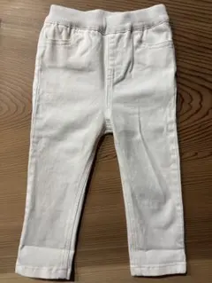 petit main ホワイトパンツ