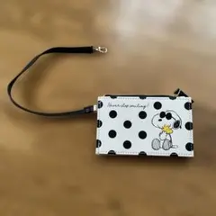 SNOOPYコイン入れ付きパスケース