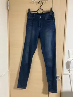 【UNIQLO】ウルトラストレッチレギンスパンツ　ジーンズ　ネイビー