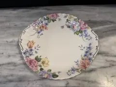 Royal Albert ロイヤルアルバート ベアトリス 大皿のサムネイル