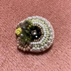 多色ビーズ フラワーデザイン ブローチ ハンドメイド