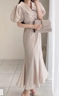 ベージュ パフスリーブ マーメイドドレス