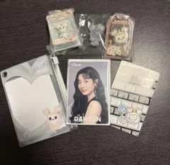 2025年最新】twiceトレカケースの人気アイテム - メルカリ