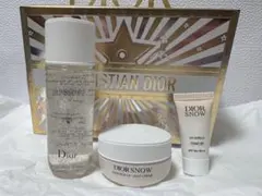 Diorスノーエッセンスホリデーコフレ ディオール