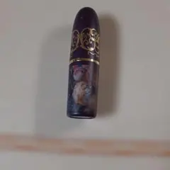 ダークレッド 花柄装飾 口紅MAC