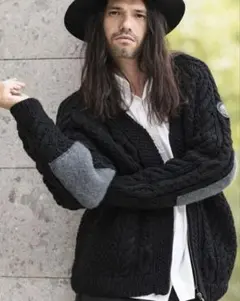 Item thumbnail for item ac7522a4-7a56-4acf-bf91-ecb8322fbf7e