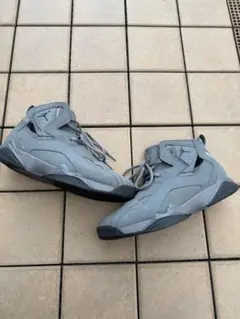 Jordan グレー ハイカットスニーカー