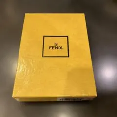 FENDI ギフトボックス 空箱 イエロー - メルカリ