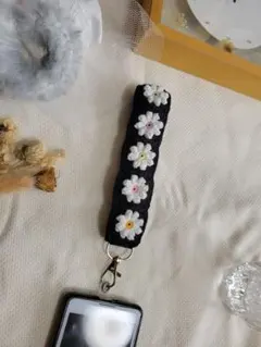 フラワーデザイン スマホショルダーストラップ
