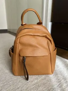 レザー風ブラウンバックパック　リュック　小さめ