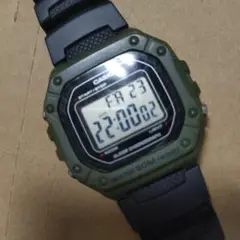 CASIO デジタル腕時計 オリーブグリーン