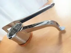 Item thumbnail for item 56239e8d-4d1c-4750-83f4-61c314b4f4d5