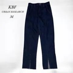 《ケービーエフ》KBF アーバンリサーチ　美品　センタープレススリットデニムM紺のサムネイル