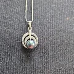 黒色パール サークルデザイン ネックレス