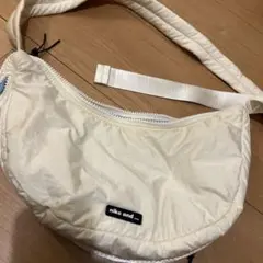 niko and ... アイボリー ショルダーバッグ