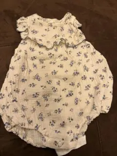 ベビー　花柄ロンパース 80cm