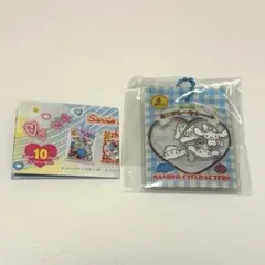 サンリオ　シャカシャカフレークシール風チャーム　シナモン　シナモロール