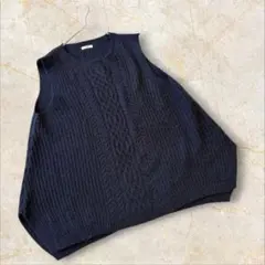 ビーアビーデイズ　ケーブル編み　ニット　ベスト伸縮性　ネイビー　LLサイズ無地