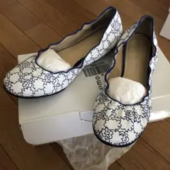 花柄フラットシューズ 24.5cmのサムネイル