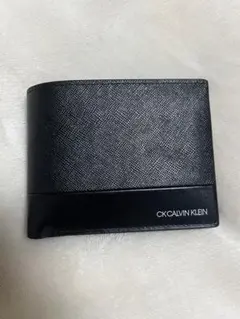 Calvin Kleinの折りたたみ財布