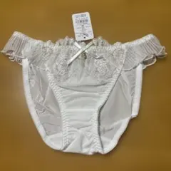 フリル付きホワイトショーツ Mサイズ