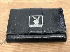 PLAYBOY プレイボーイ 二つ折り財布 ブラック エナメル 型押しのサムネイル