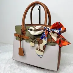 美品 ハンドバッグ 南京錠 カデナ 鍵付き スカーフ ゴールド金具 高級感