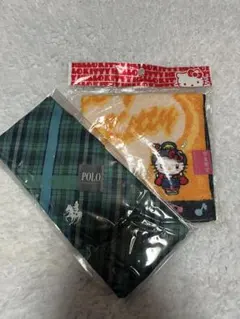 POLO チェック柄タオルとハローキティタオル