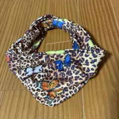 最終値下げ❗️ヒョウ柄 と蝶デザイン のヘアバンド❣️