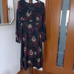 お値下げ済み　花柄長袖マキシワンピース ワインレッド　７号