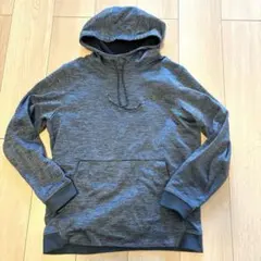 Under Armour グレー フード付きパーカーM1132番