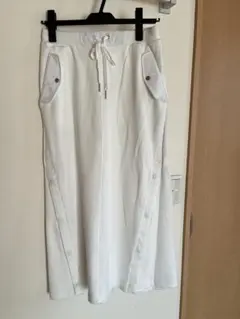 ☆新品・未使用☆ヤマダヤ LASUD MILITARYホワイト ロングスカート