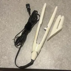 ジャンク品 KINUJO ホワイト ストレートヘアアイロン DS100 美容