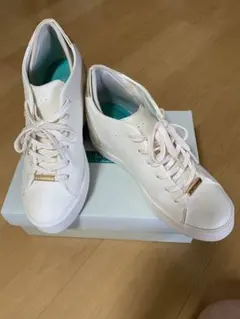 スニーカー　レディース