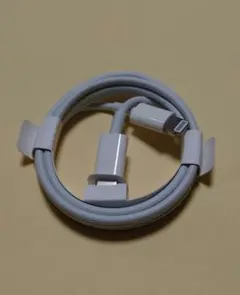 iPhone Lightningケーブル