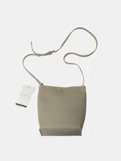 【未使用タグ付き】バッグ　グランプチショルダー　LGY ライトグレー