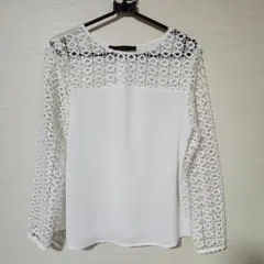 【値下げ中】ZARA BASIC ホワイト レーススリーブ トップス　Sサイズのサムネイル