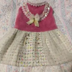 犬服 ピンクとクリーム色のドレス