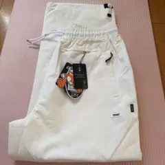 新品スノーボードパンツ　ISBRABBITのサムネイル