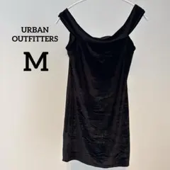 URBAN OUTFITTERS ブラック キャミワンピース 【M】