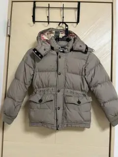 8Y 128 BURBERRY children ダウンジャケット ダウンコート