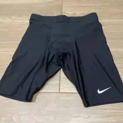 【新品未使用】NIKE DRIFIT ランニングハーフタイツ　メンズM