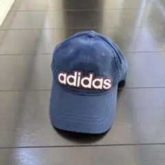 adidas ネイビー刺繍ロゴキャップ　L〜2L大きいサイズ