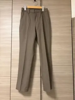 ユニクロ　ヒートテックスマートスリムストレートパンツ　61