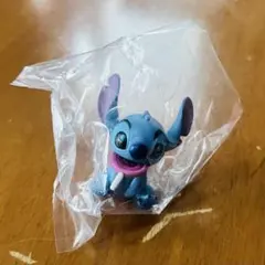 ガチャガチャ　もぐもぐFig. キャンディをなめるスティッチ